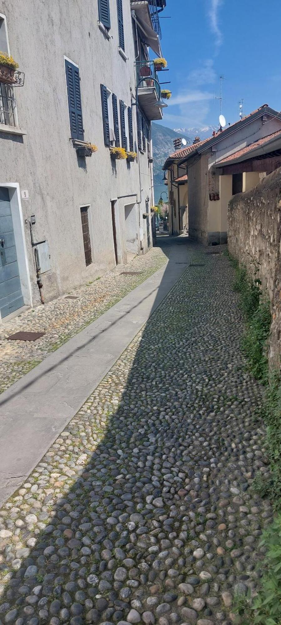 Chez Ary: Sulla Strada Del Lago Clusane Exterior photo